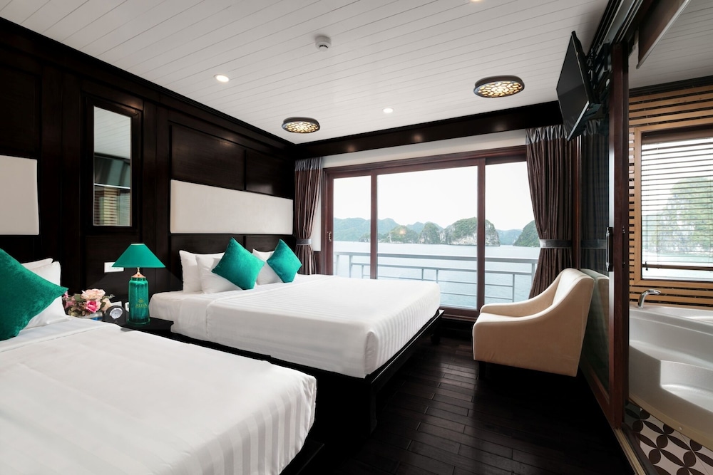 Bhaya Cruises 9/73