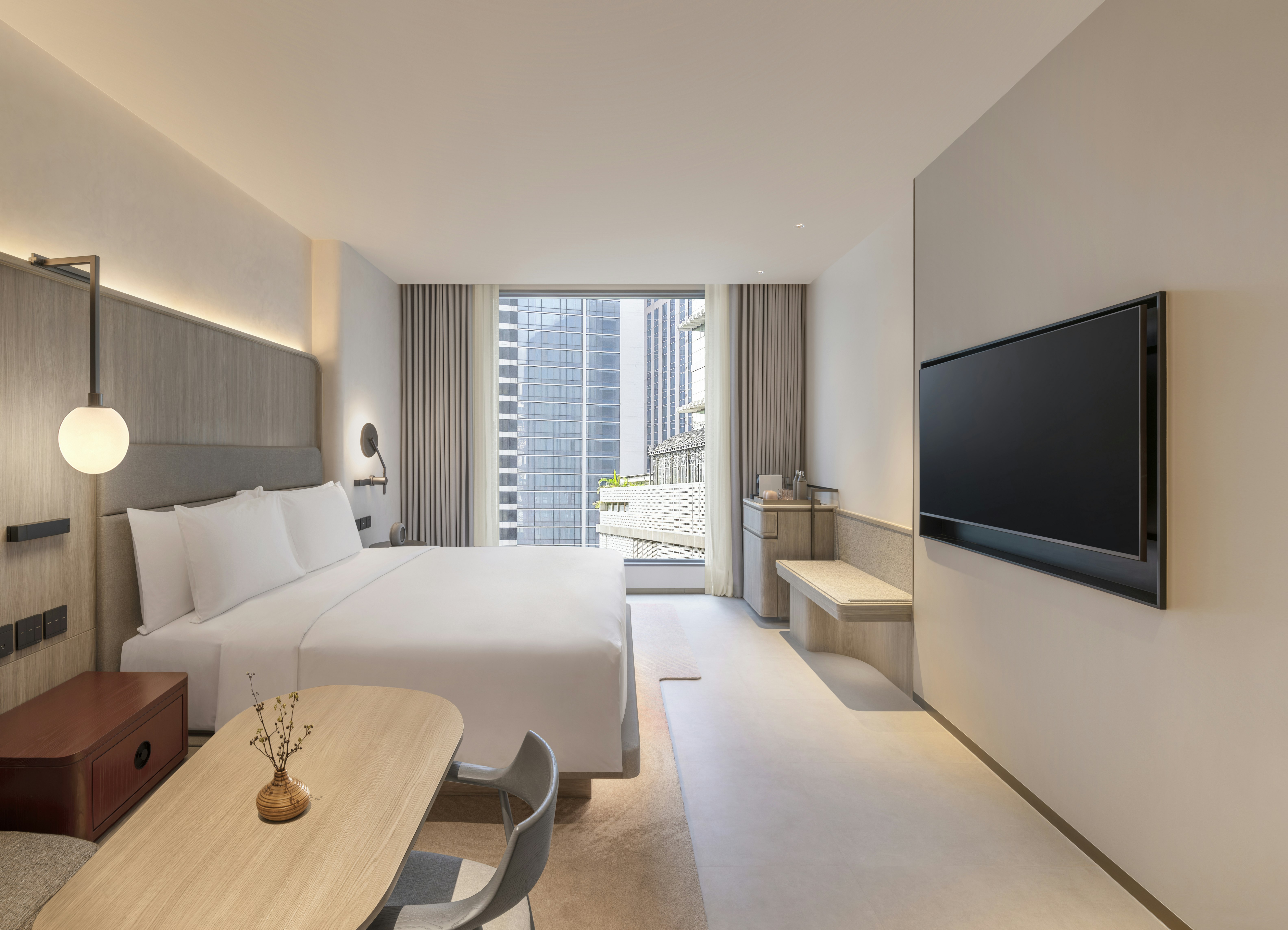 ROOM, KING BED, ACCESSIBLE