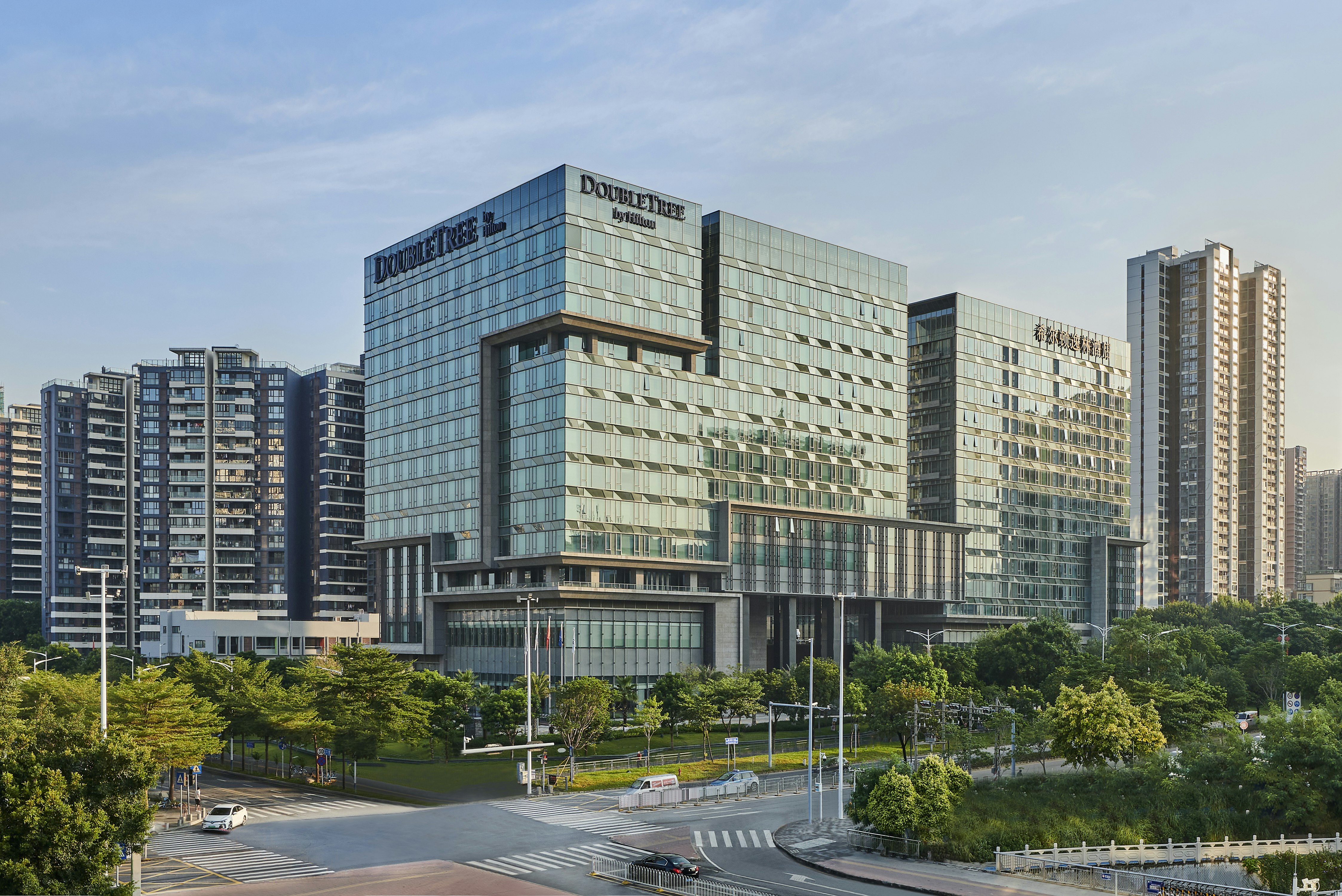 DoubleTree by Hilton Shenzhen Airport Residences 4/7