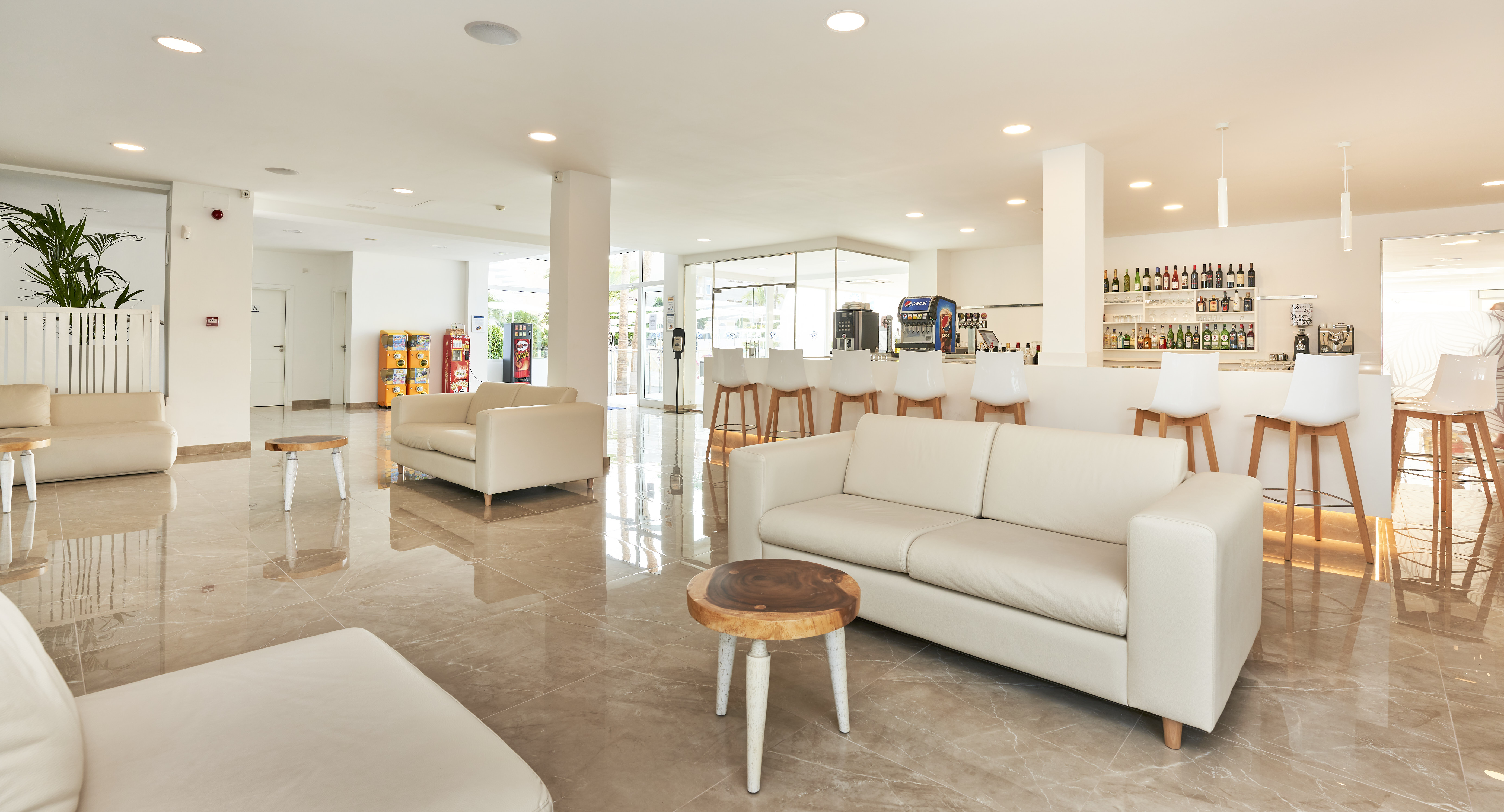 Globales Cala Bona Suites 41/56