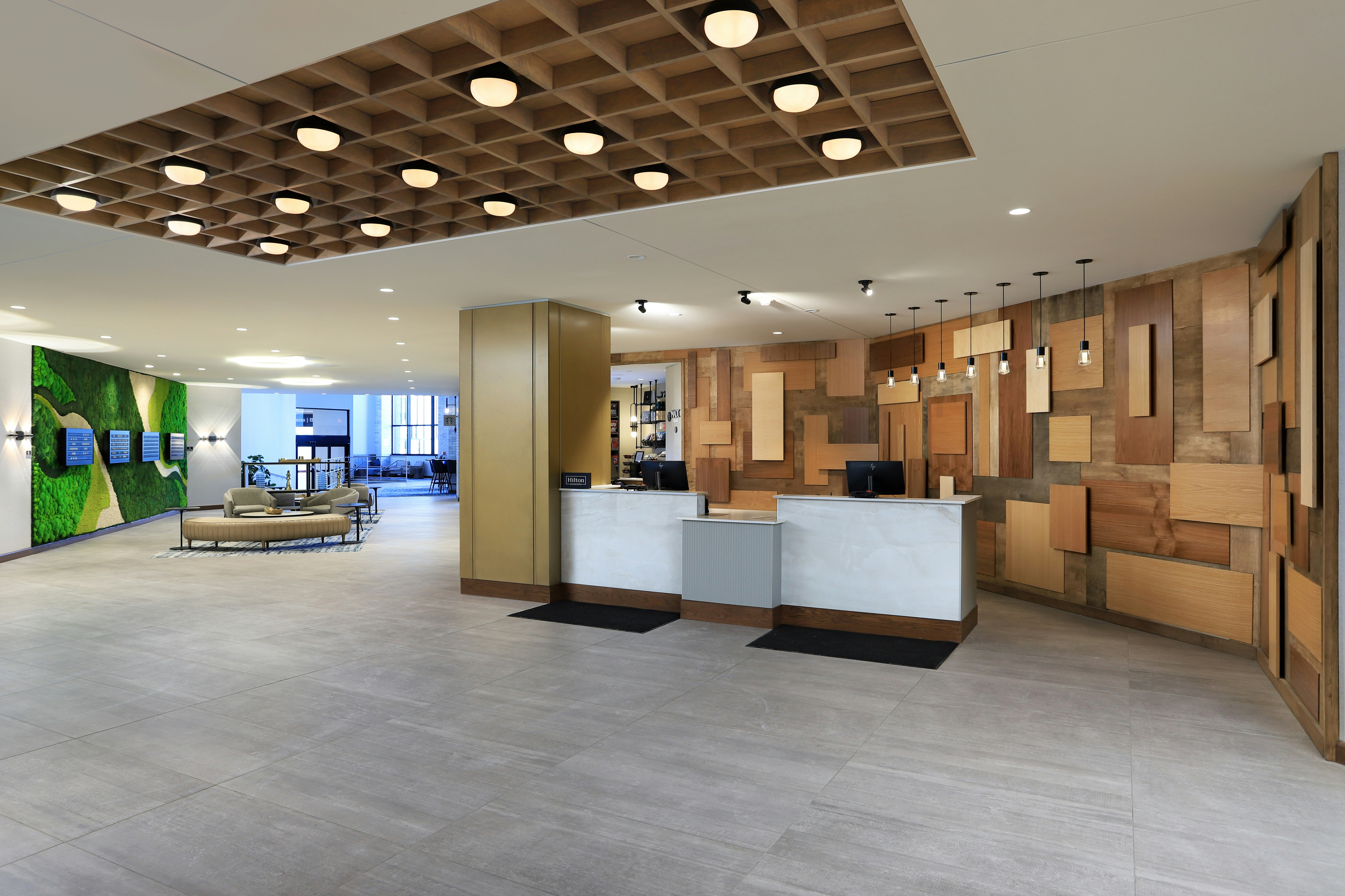 Lobby at DoubleTree by Hilton Battle Creek, BATTLE CREEK - MI