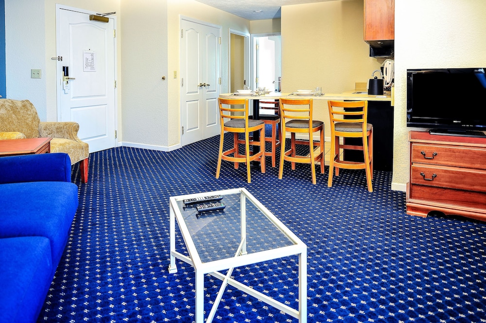 Hilton Vacation Club Varsity Club South Bend, IN 44/56
