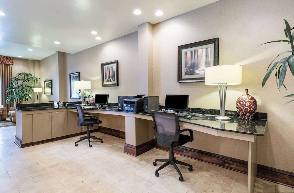 Comfort Suites Leesville 44/50
