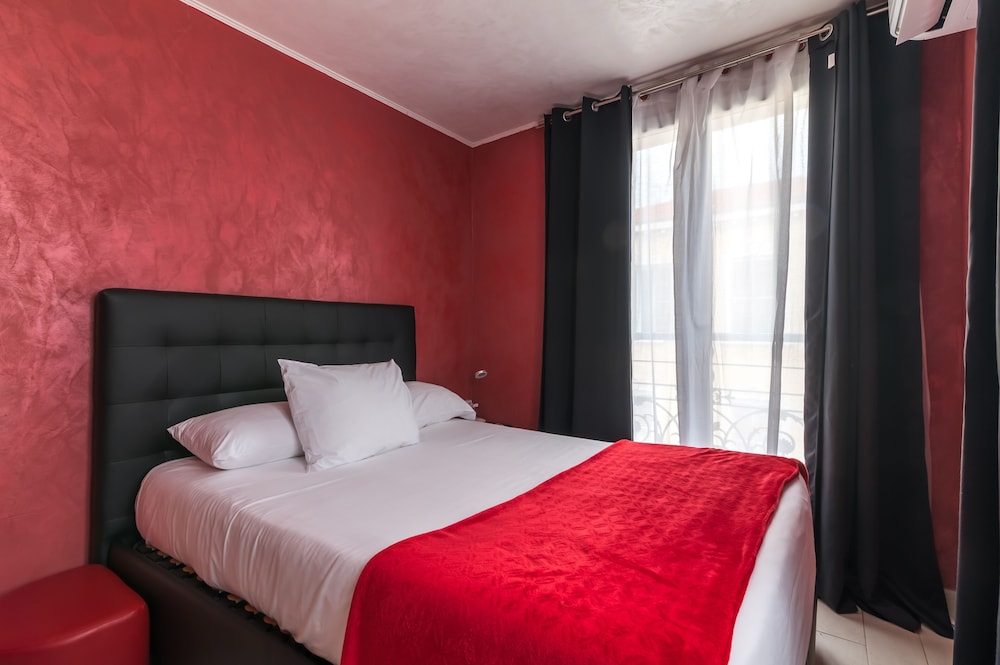 Hotel Des Congres Et Festivals 13/59