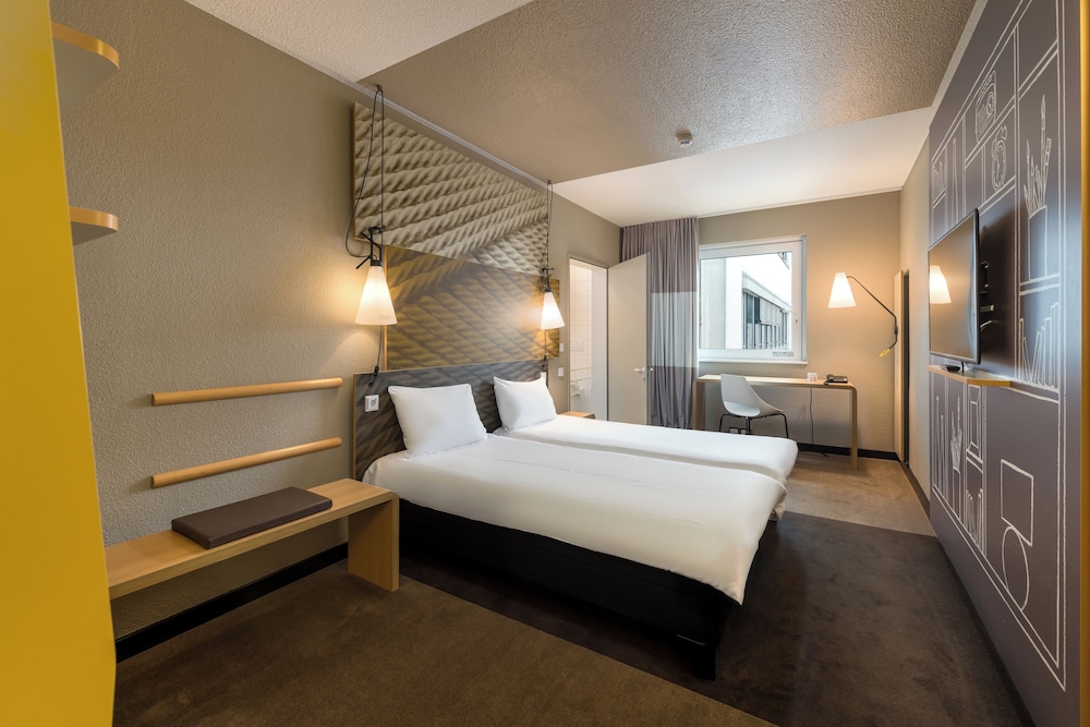 غرفة قياسية بسريرين منفصلين لذوي الإعاقة، IBIS HAMBURG ST PAULI MESSE 7/10