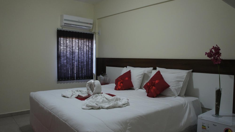 Bandeira Iguassu Hotel 8/31