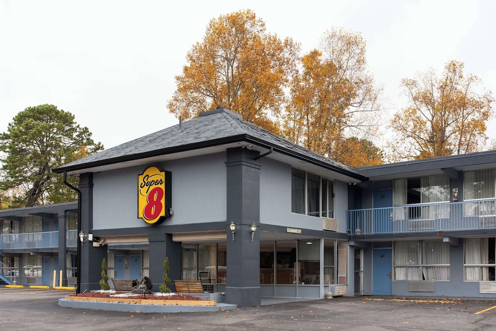 Super 8 By Wyndham Black Mountain 3/50