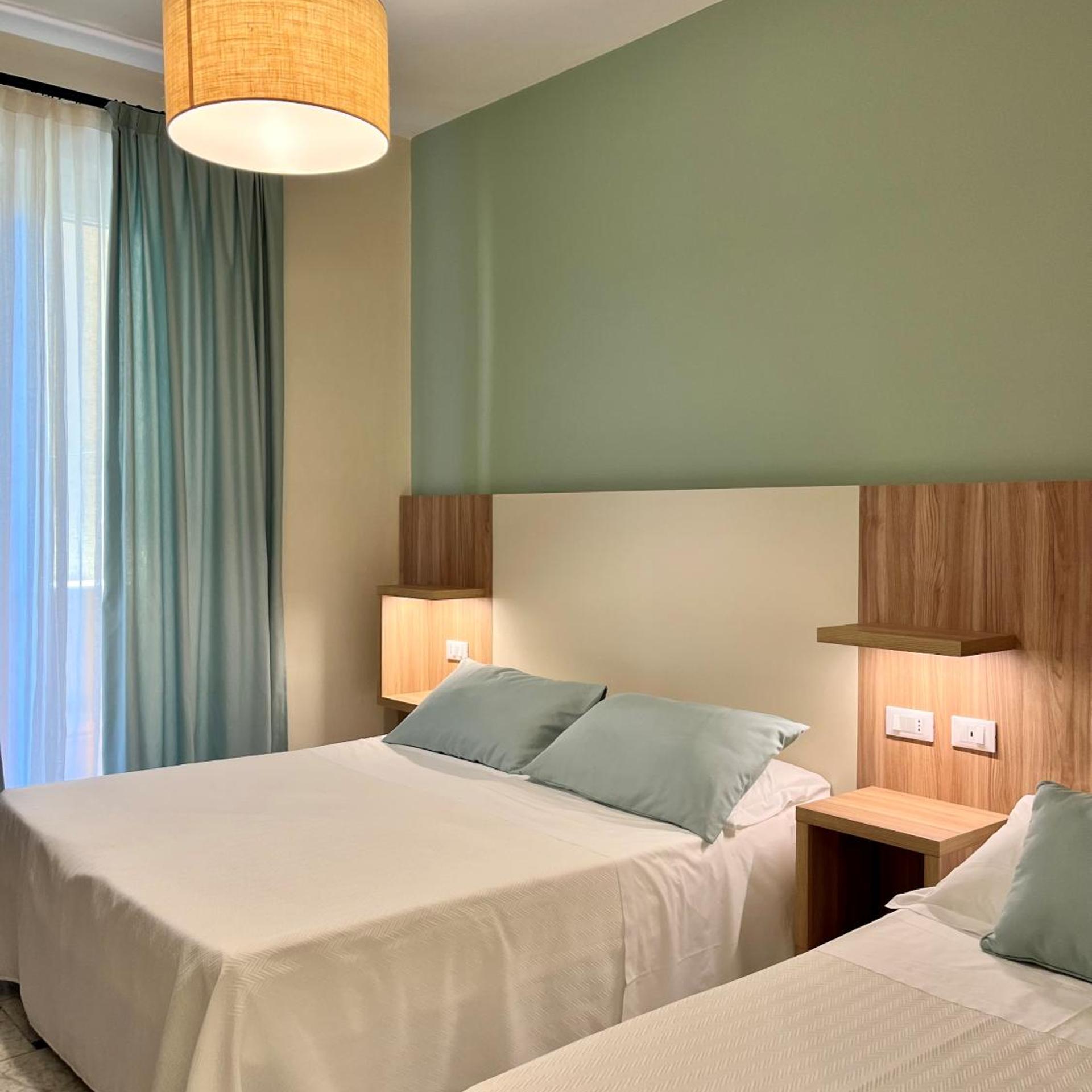 Albergo degli Amici 22/57