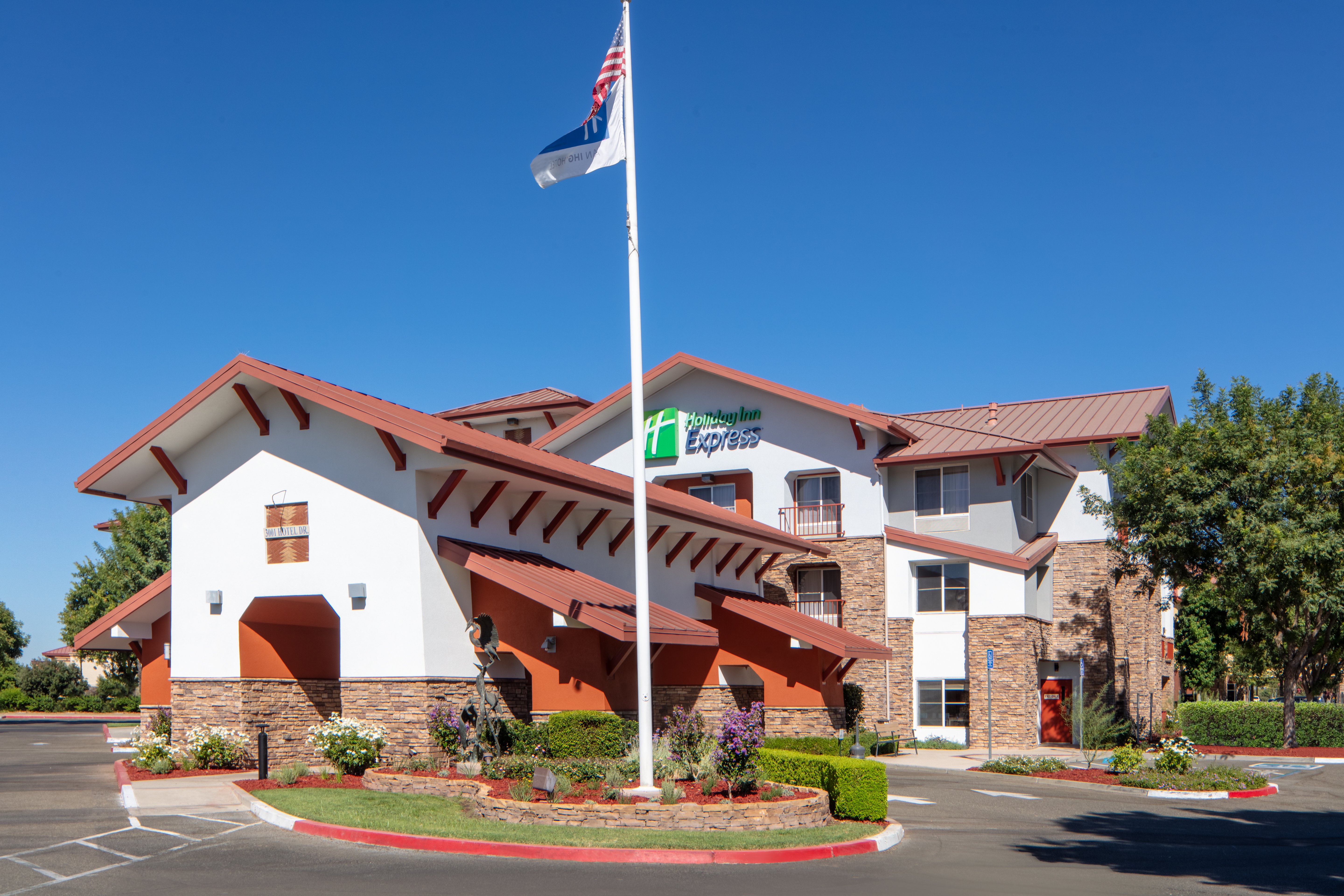 Holiday Inn Express Hotel & Suites Turlock-Hwy 99 3/40
