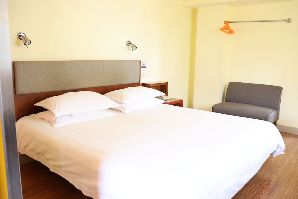 Garden Inn 4th Zhongshan Road Branch 32/60