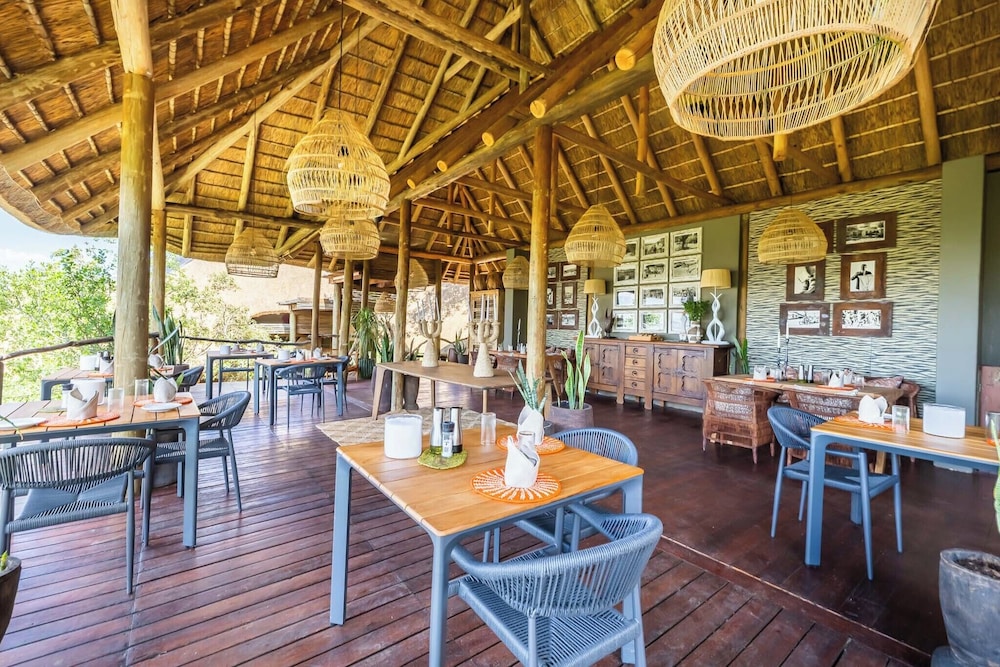 Buffalo Ridge Safari Lodge 36/50