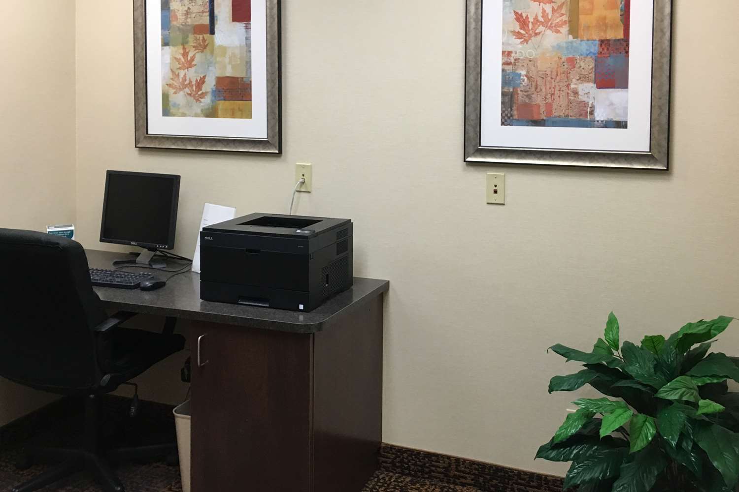 MainStay Suites of Lancaster County 39/42