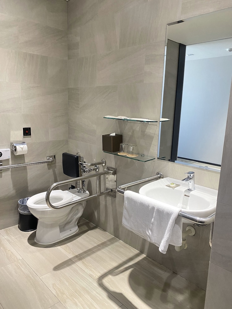 Hsin Hotel 32/49