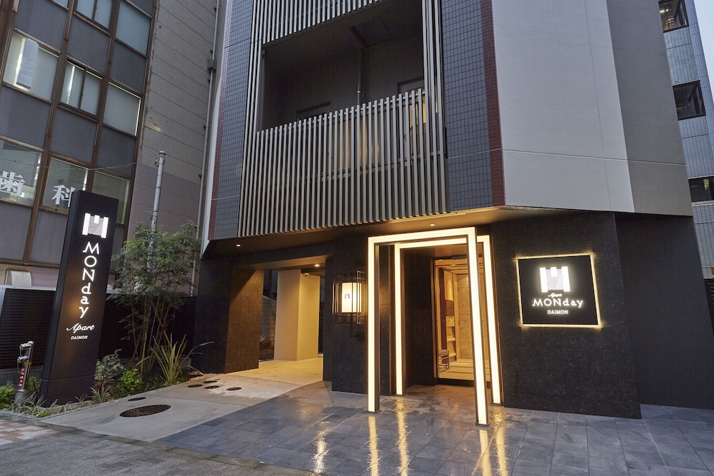 MONday Apart HAMAMATSUCHO DAIMON in TOKYO