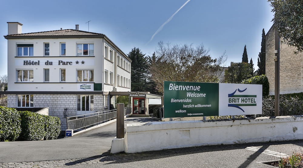 P Tit Dej Hotel Niort 49/58