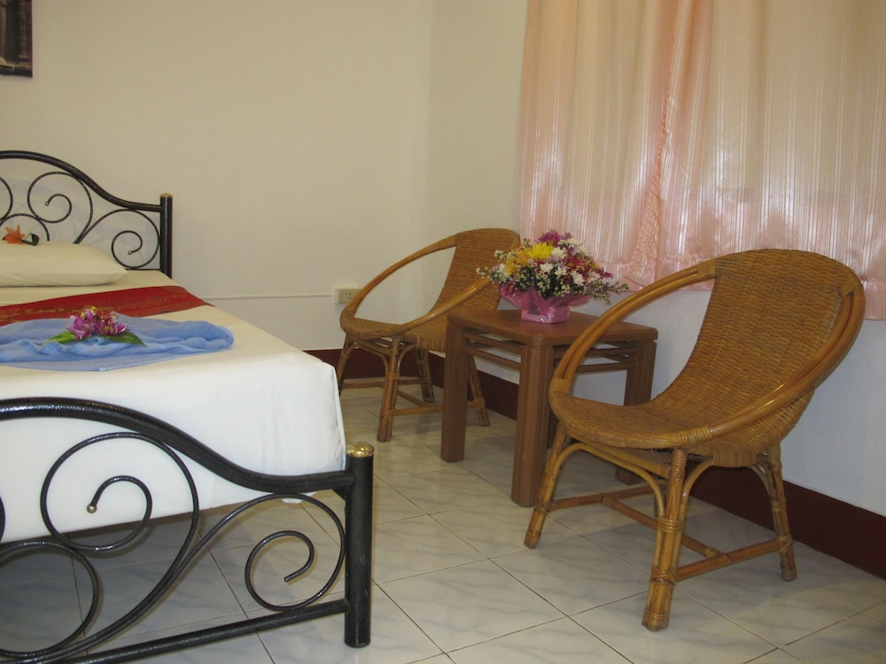 Lanta Island Resort 50/69