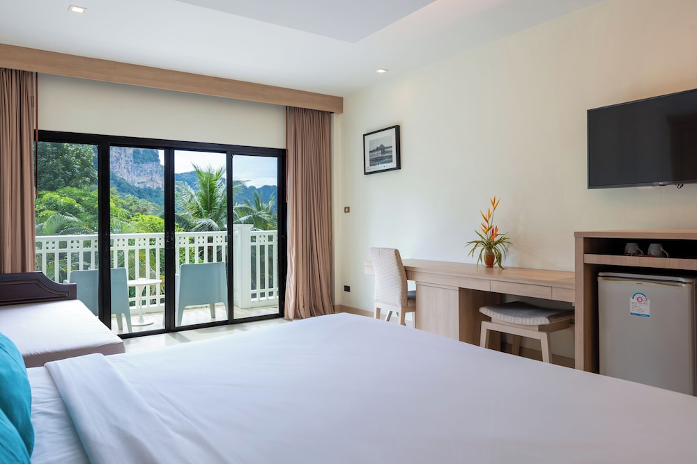 GRAND DELUXE ROOM