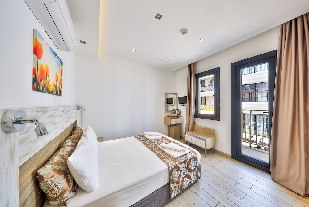 Sardunya Otel 11/50