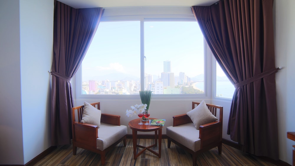 The Light Hotel Resort 49/70