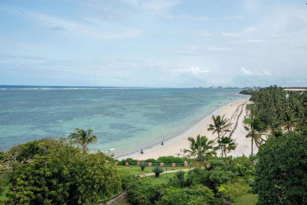 Kilua Beach Resort 52/60