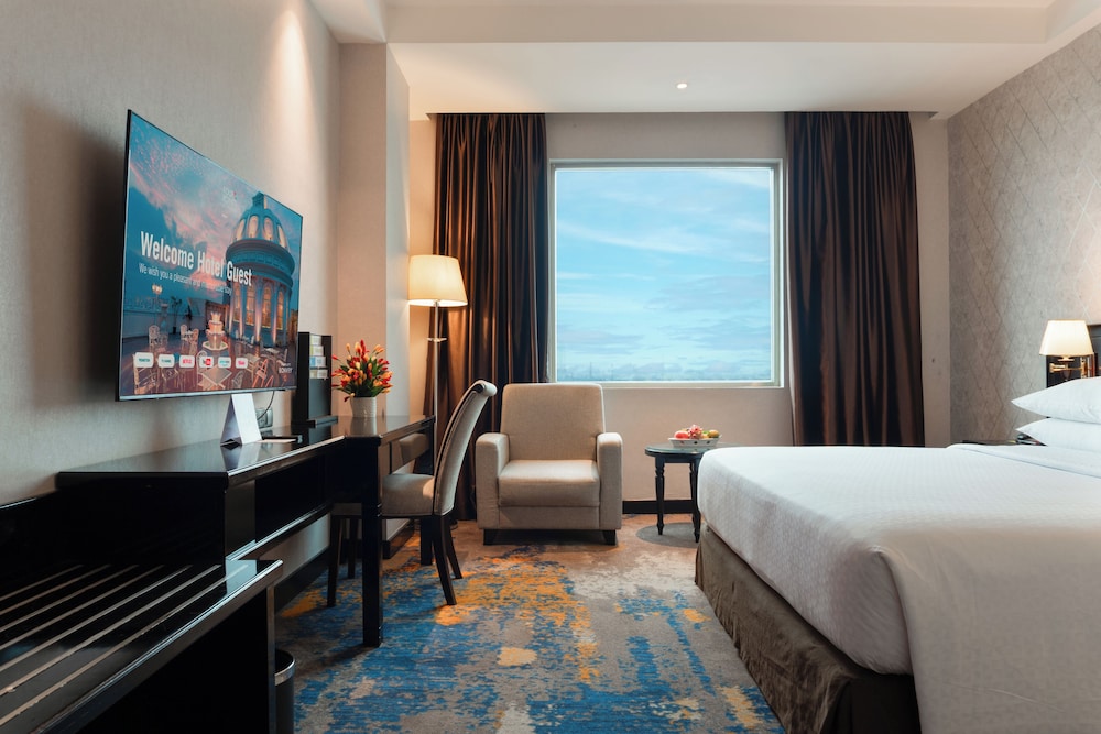 Business, King Bed