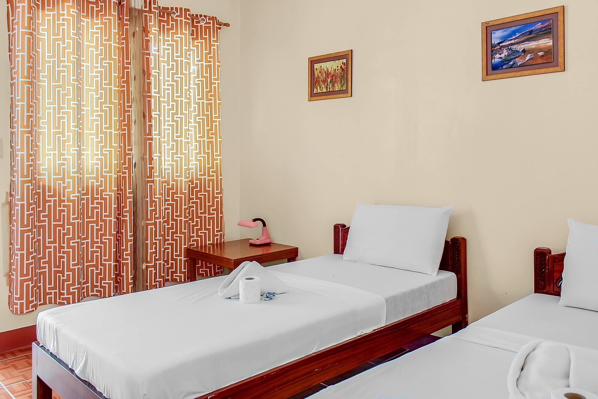 Bungalow, Twin Beds, with Fan