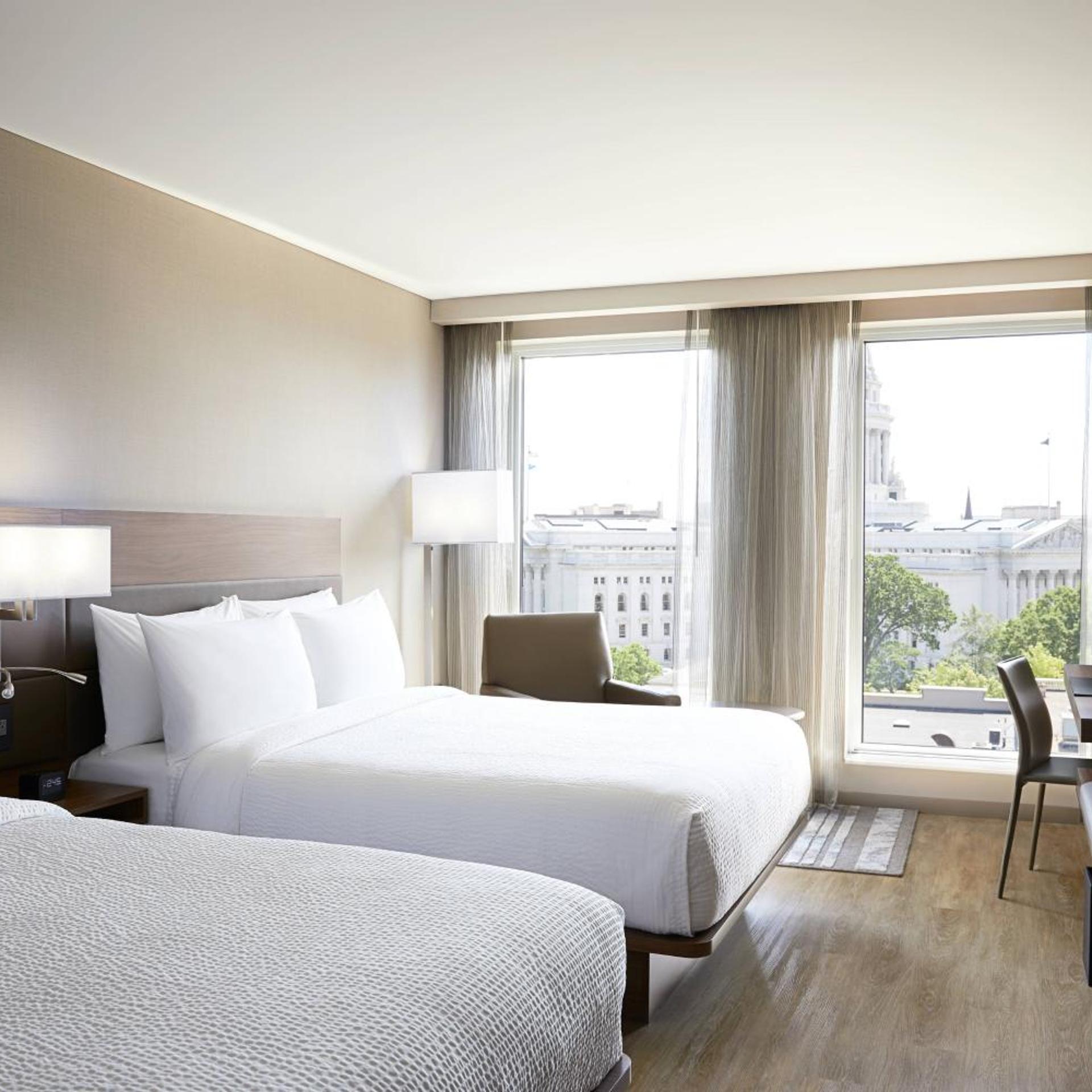 Room, 2 Queen Beds, Skyline View