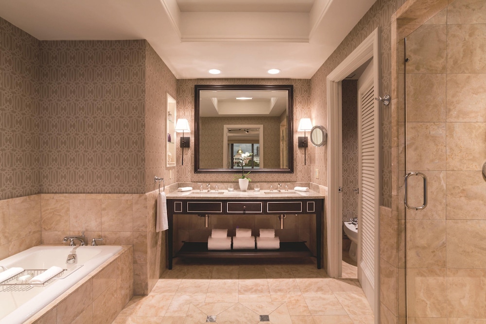 THE RITZ-CARLTON BOSTON 9/48