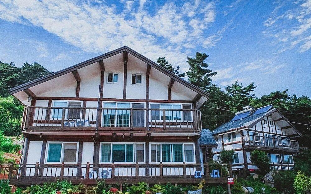 Tongyeong Ye Hyang Pension 1/29