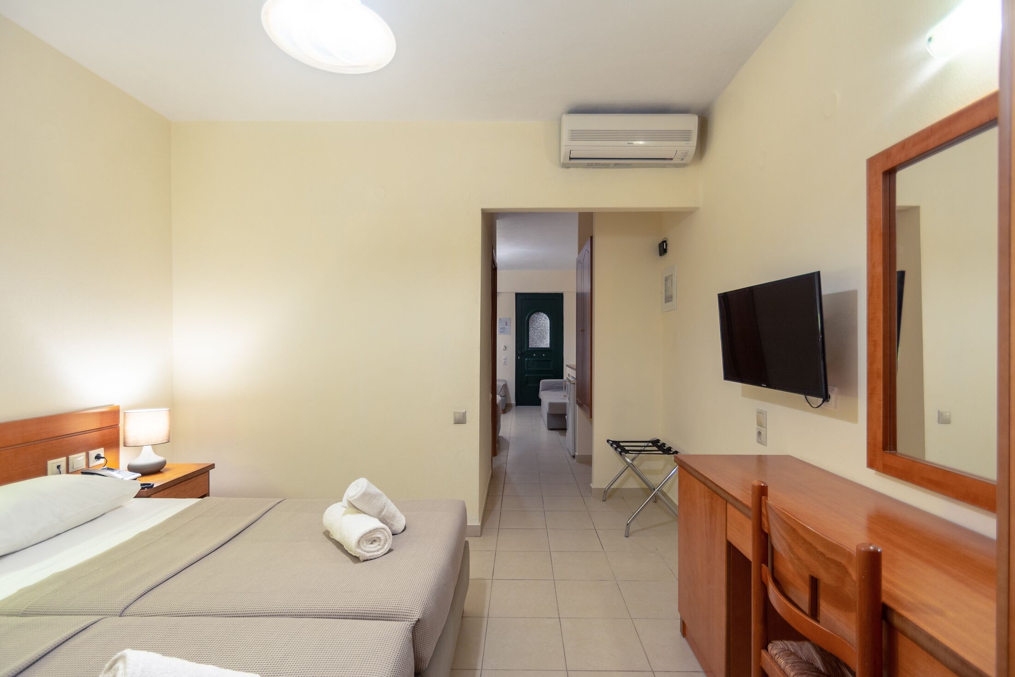 Family, 1 Double and 3 Single Beds، Asterias Village Resort 5/9