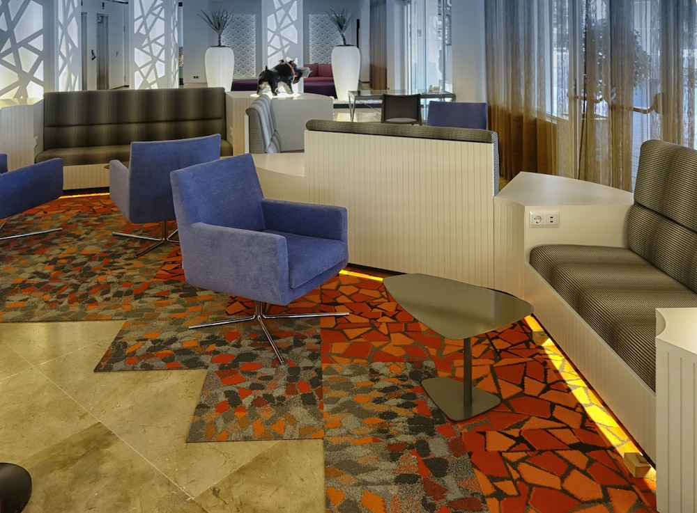 Hotel Vertice Sevilla 50/67