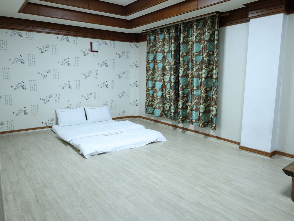 Andong Park Hotel 23/55