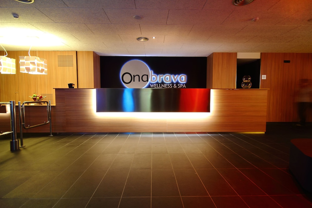 Aqua Hotel Onabrava 14/71
