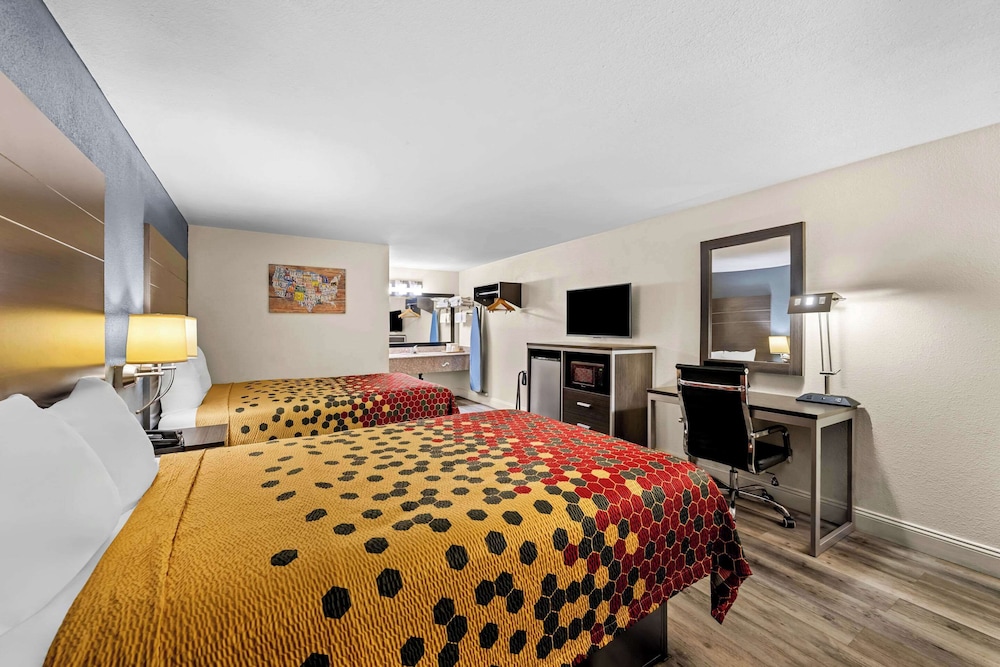 Econo Lodge Kingsport East 23/38