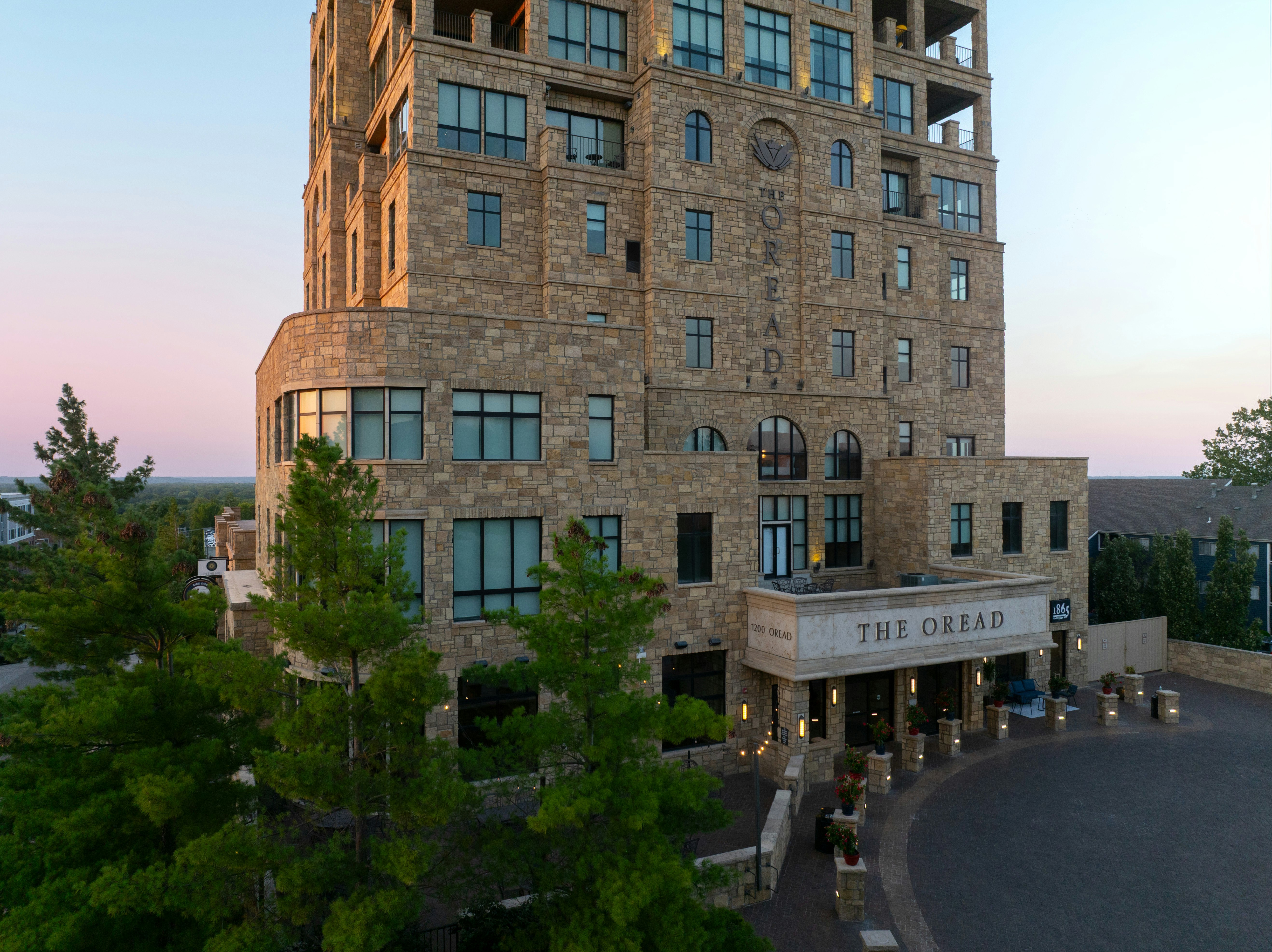 The Oread Lawrence, Tapestry Collection by Hilton 18/71