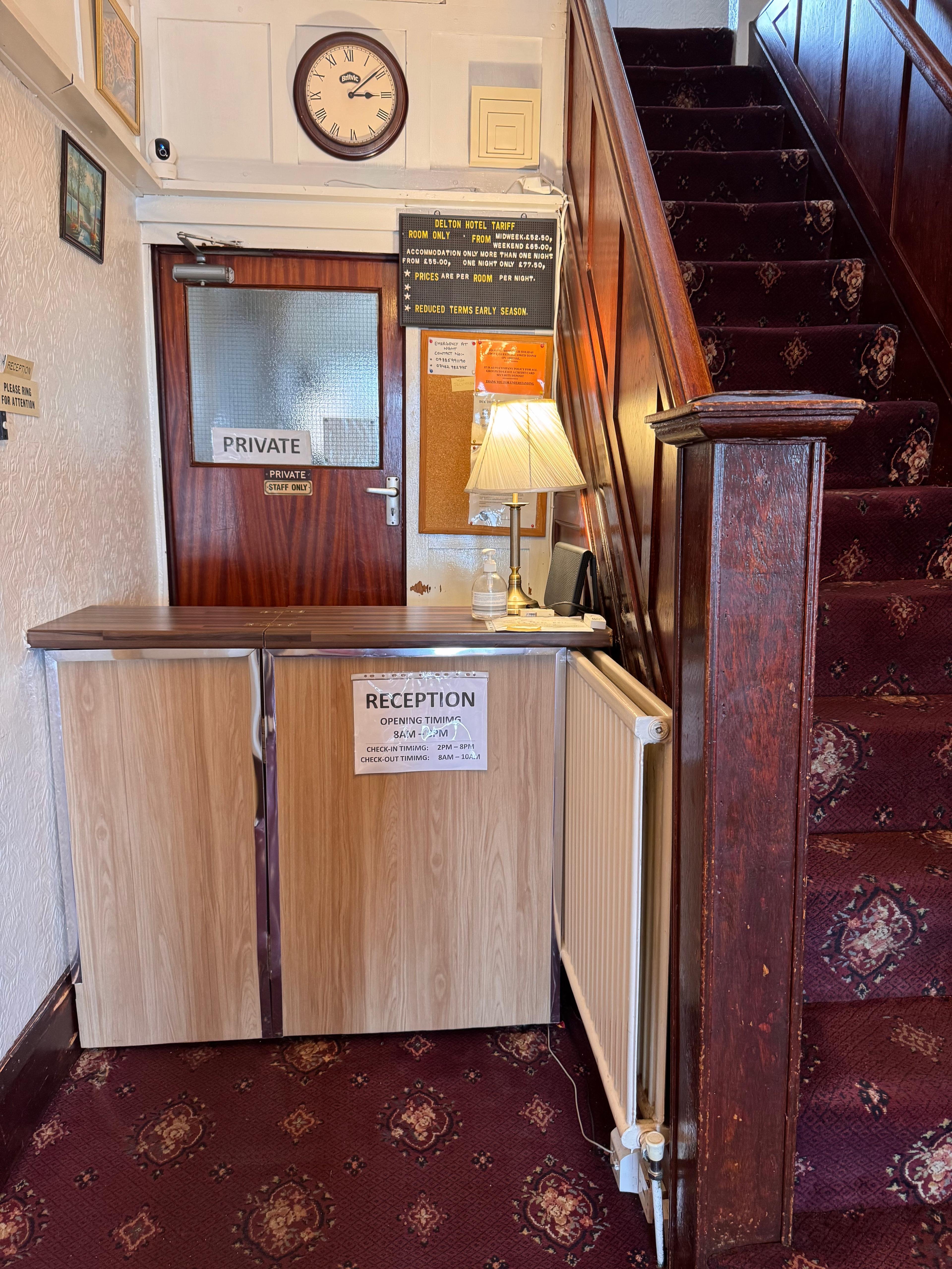 RideSide Hotel, next to Pleasure Beach Blackpool 6/65