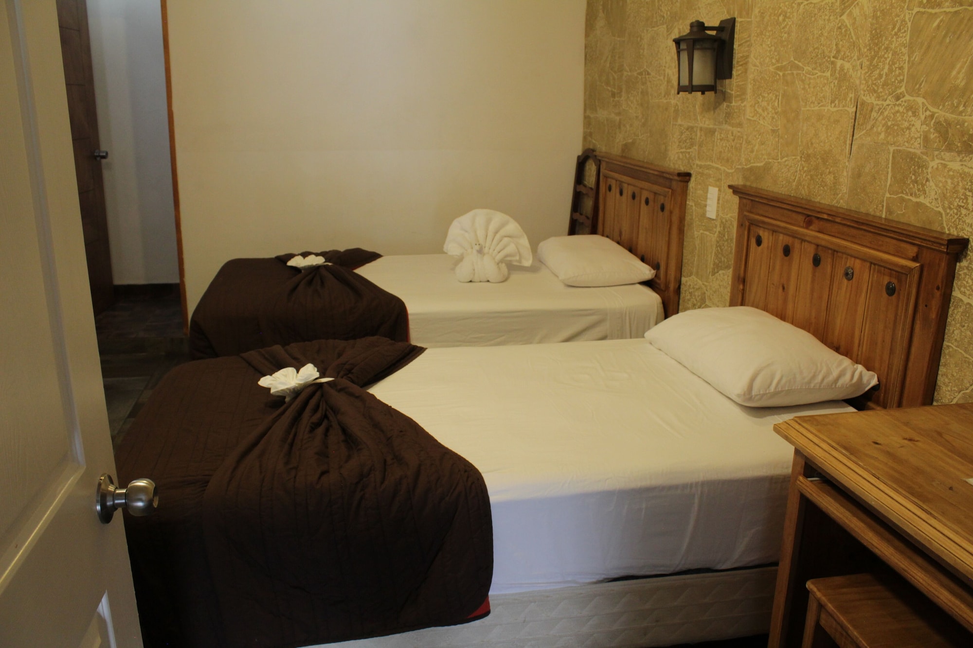 STANDARD, TWIN BEDS