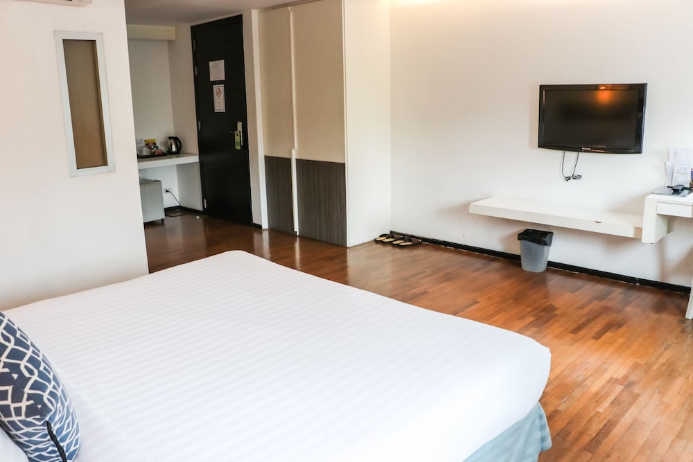 The Mini R Ratchada Hotel 11/50