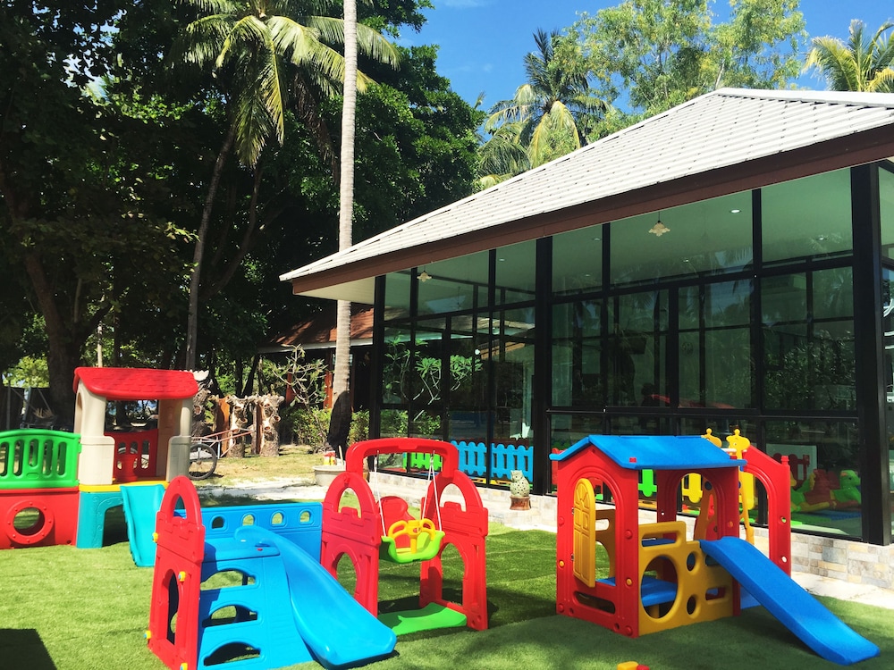 Racha Island Resort (ex Rayaburi Resort) 28/50