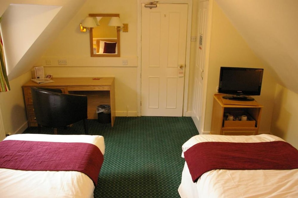 Farnham House Hotel 31/55