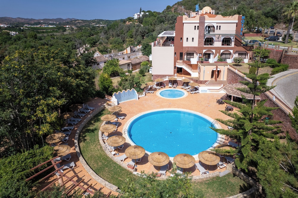 Colina Dos Mouros Hotel 55/60