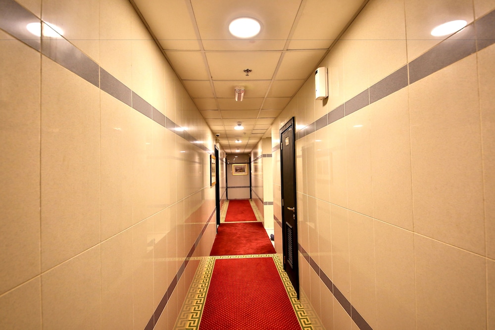 Midtown Furnished Apartments 23/34
