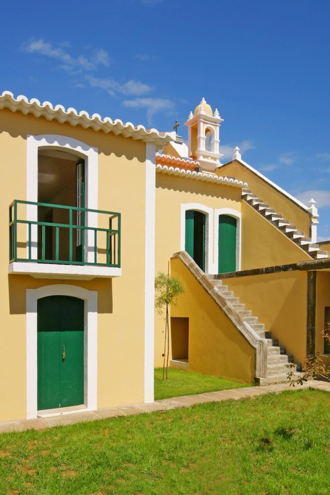 Quinta de Nossa Senhora Das Merces 3/25