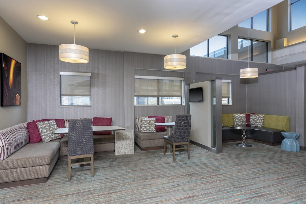 RESIDENCE INN AKRON SOUTH/GREEN 35/52