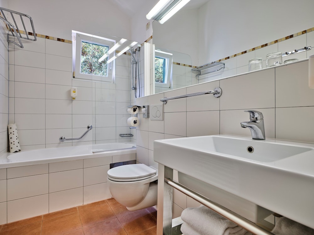 شقة بريميوم بسرير كينج، Naturist Park Koversada Apartments 5/7