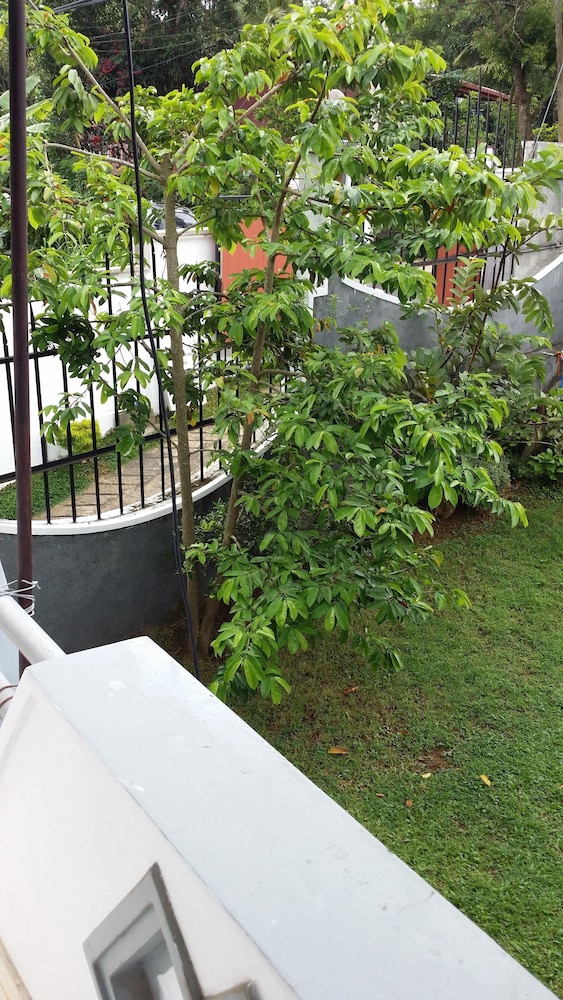 Village Villa Home Stay 18/24