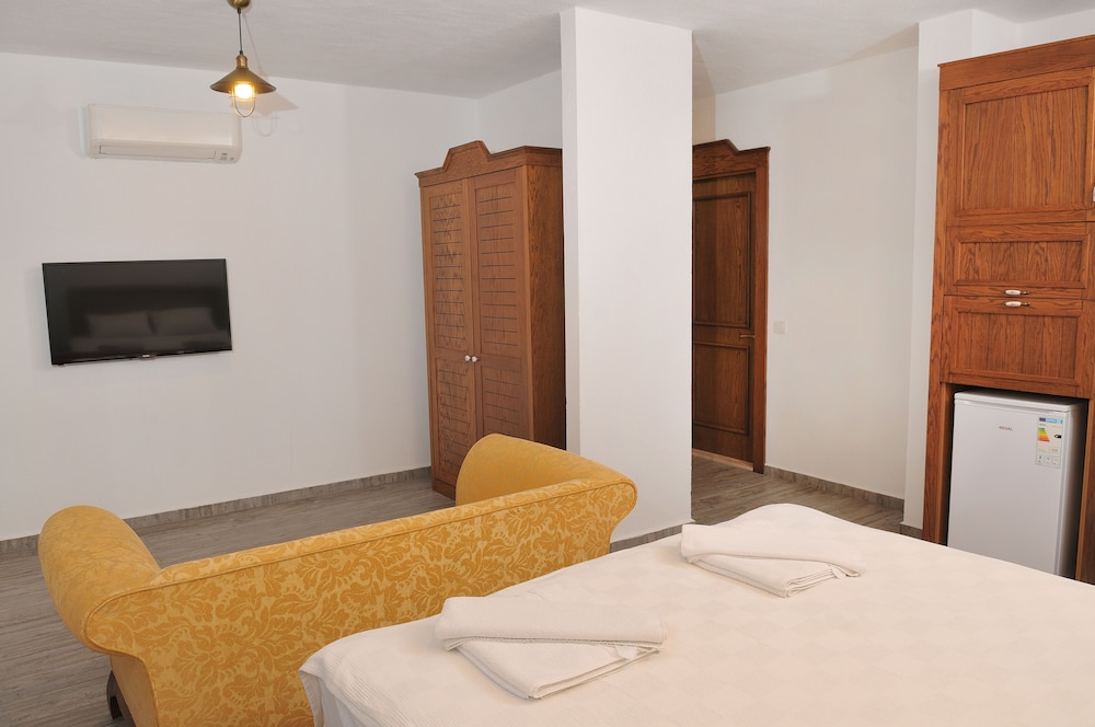 Brothers Cesme Boutique Hotel 15/33