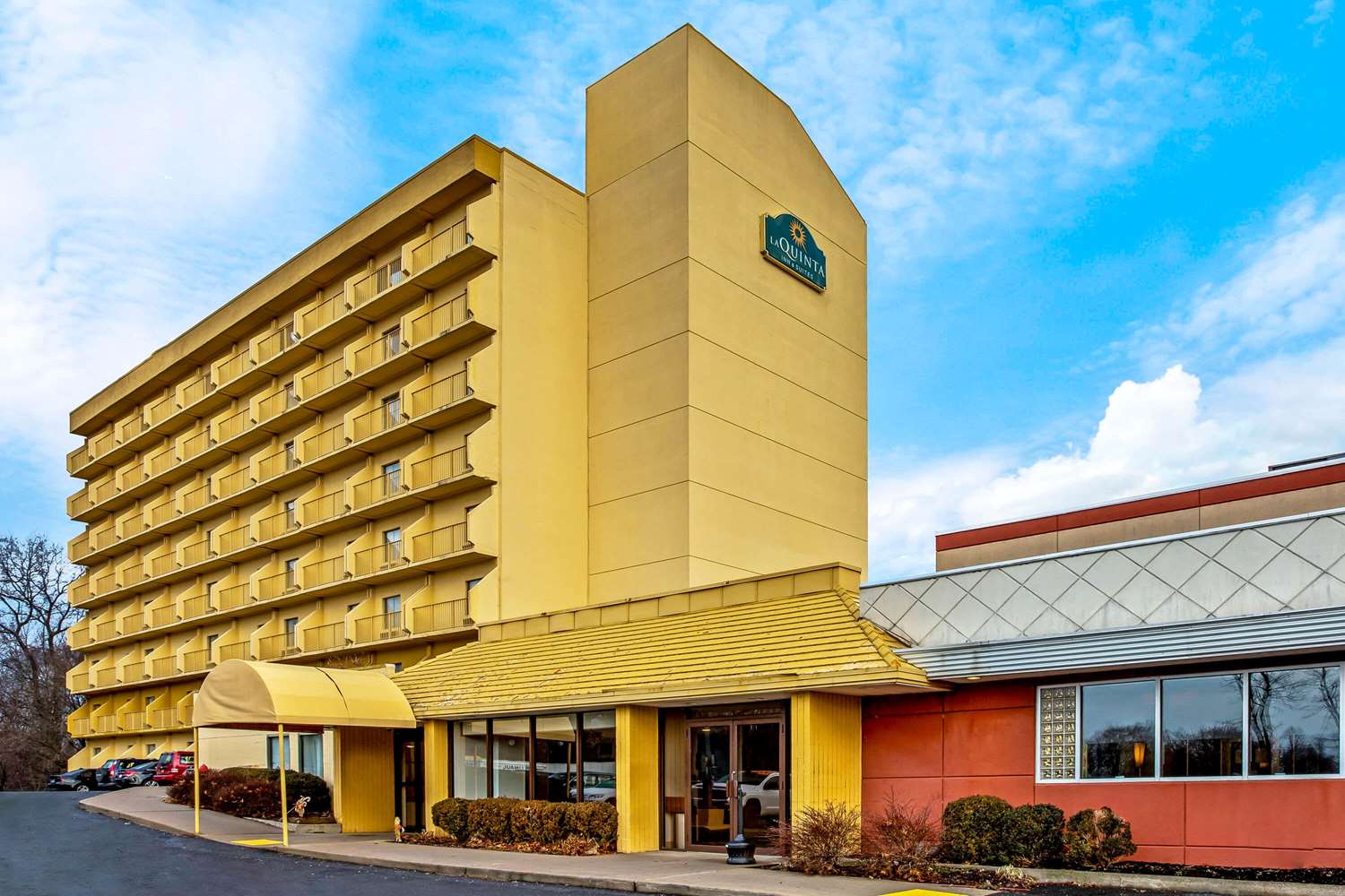 La Quinta Inn & Suites by Wyndham Stamford / New York City 2/59