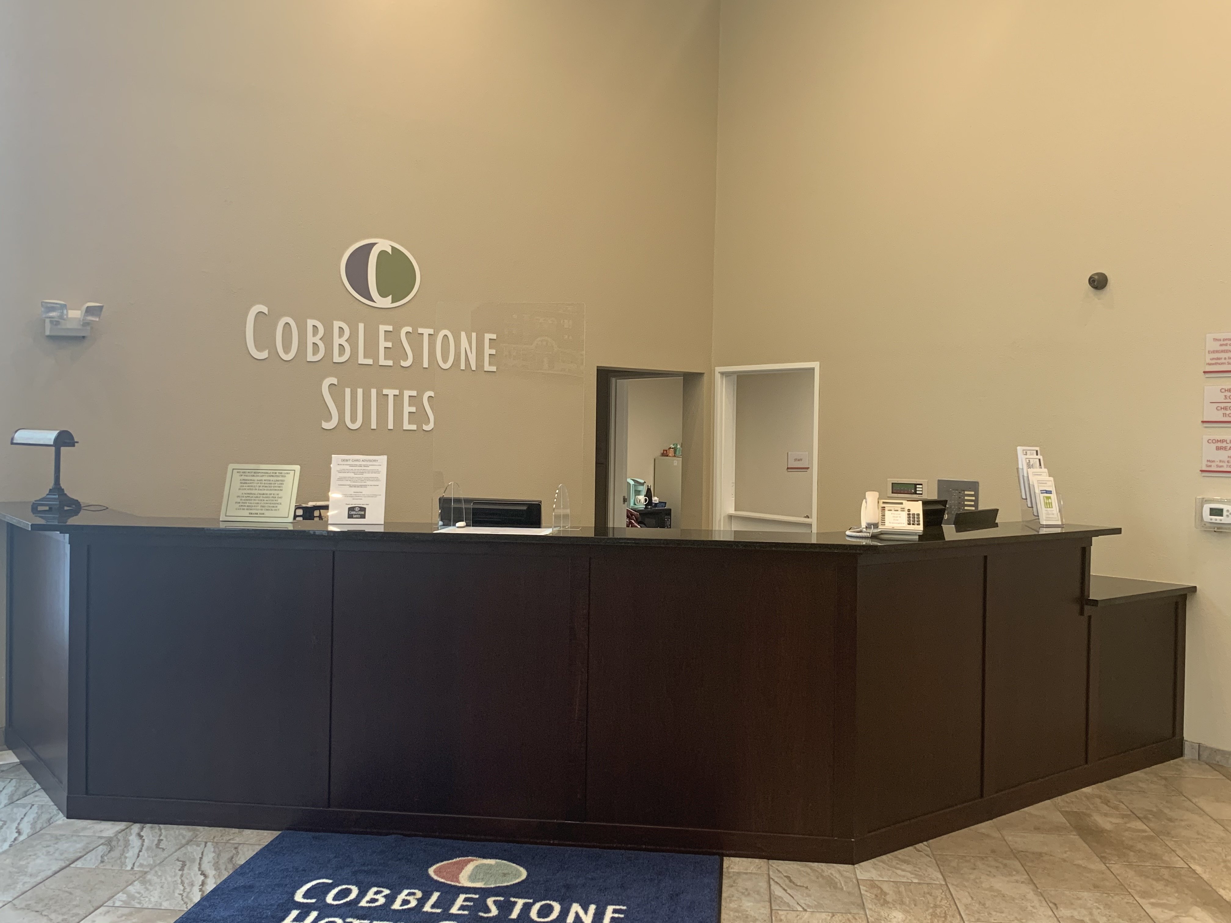 Cobblestone Suites Oshkosh 8/75