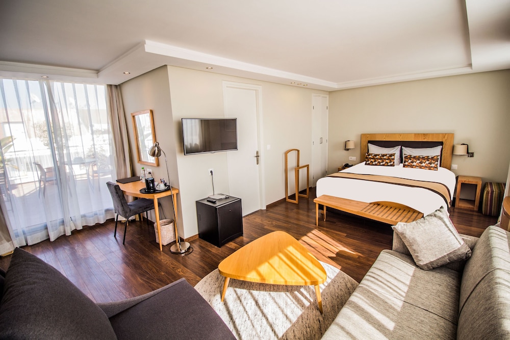 Le Pietri Urban Hotel 12/50